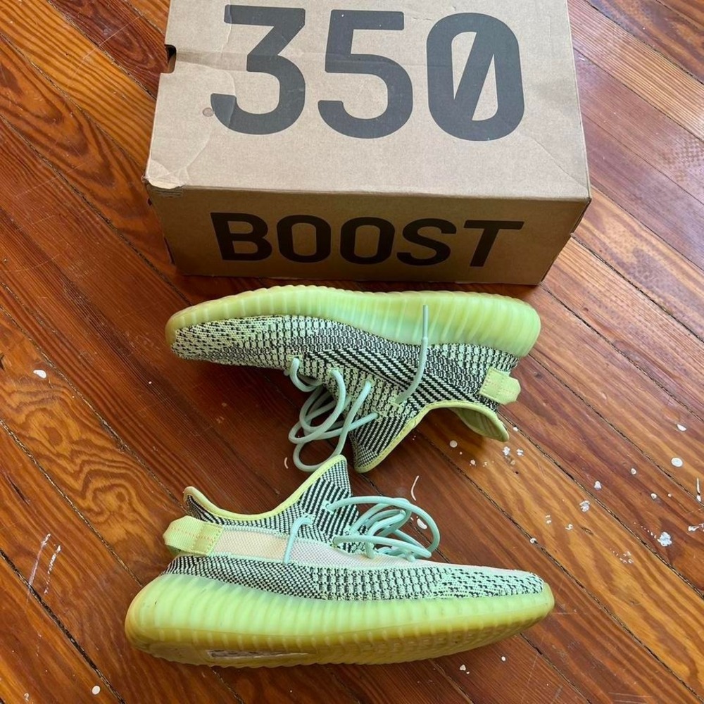 Adidas Yeezy 350 V2 "yeezreel " size 10